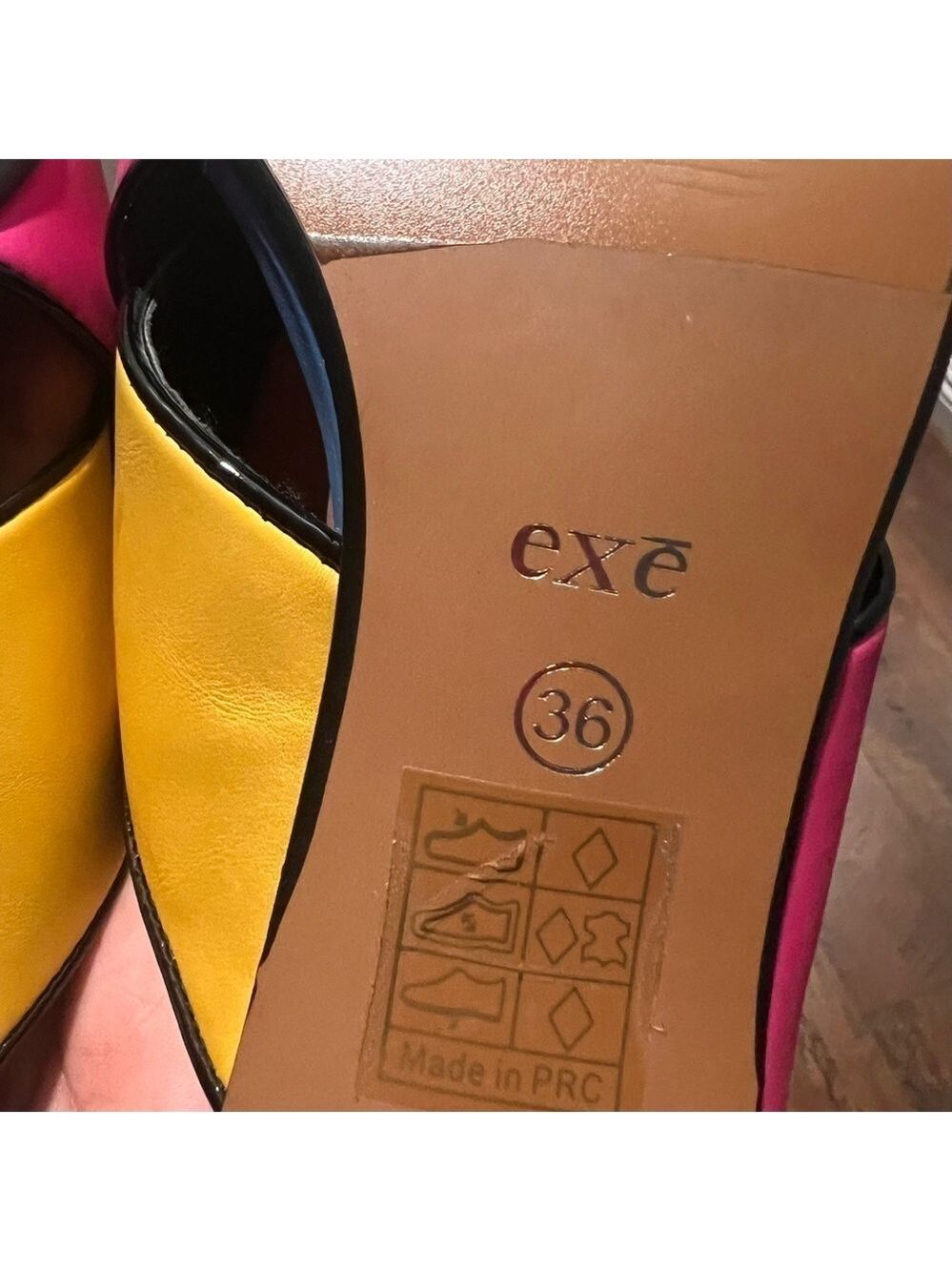 EXÉ color block leather slip on heels. Size 36 - Picture 8 of 8